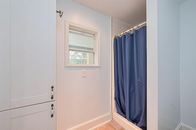 501 Gale St, Houston, TX 77009 - full bathroom with a shower with shower curtain and baseboards