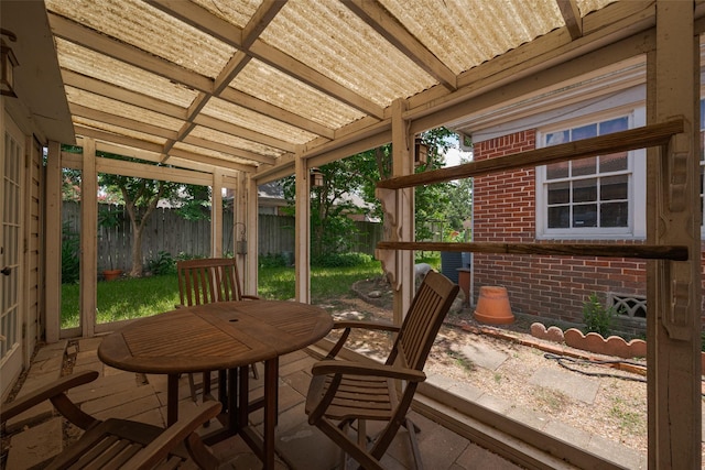 501 Gale St, Houston, TX 77009 - sunroom / solarium with outdoor dining area