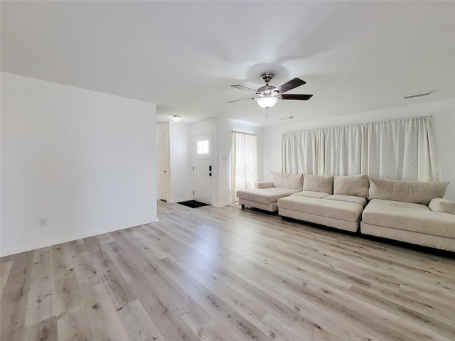 9511 Alex Springs Ln, Houston, TX 77044 - photo 4