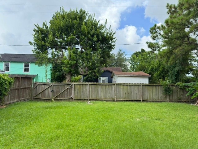 3215 Illinois St, Baytown, TX 77520 - view of fenced backyard