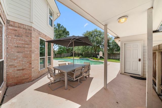 1922 Stormcroft Cir, Katy, TX 77450 - fenced backyard featuring a patio area