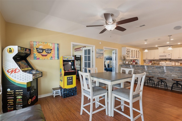 876 Kahla Dr, Crystal Beach, TX 77650 - photo 14