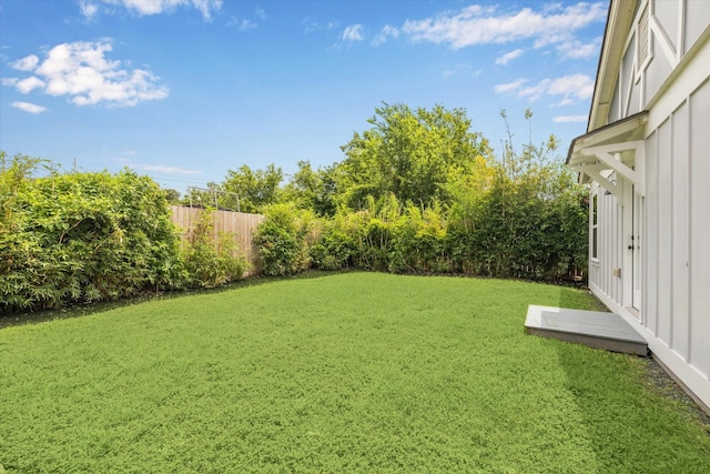 5001 Farmer St, Houston, TX 77020 - view of yard