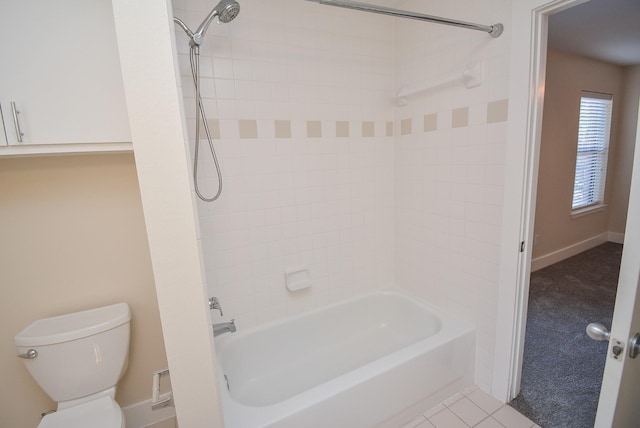 9703 Riddlewood Ln, Houston, TX 77025 - full bathroom featuring toilet and washtub / shower combination