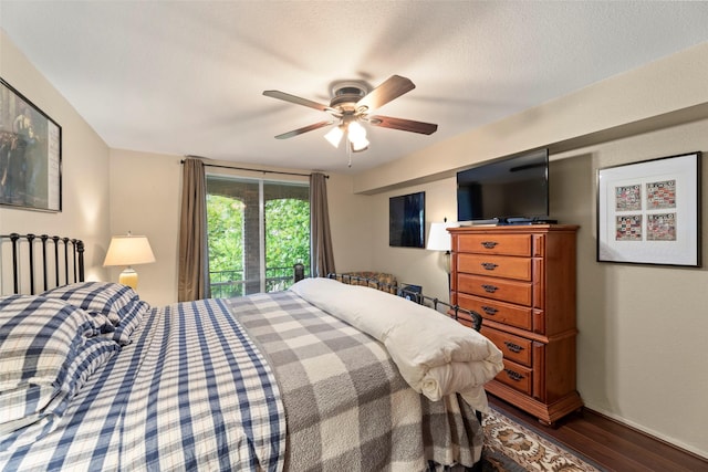 4643 Wild Indigo St Unit 416, Houston, TX 77027 - bedroom with wood finished floors and baseboards