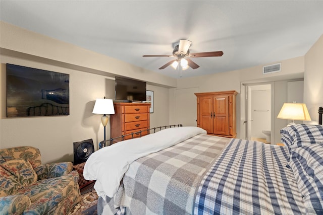 4643 Wild Indigo St Unit 416, Houston, TX 77027 - bedroom with a ceiling fan