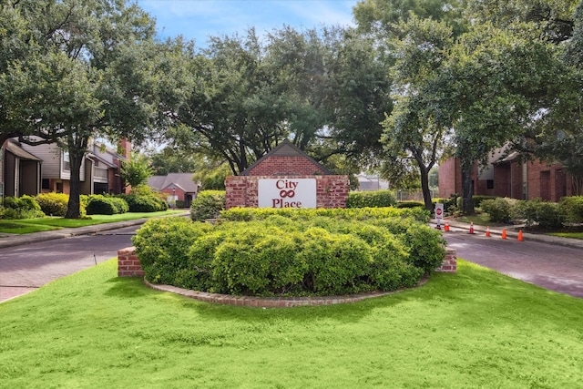 7447 Cambridge St Unit 15, Houston, TX 77054 - community sign featuring a residential view