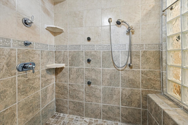 7447 Cambridge St Unit 15, Houston, TX 77054 - full bath featuring tiled shower