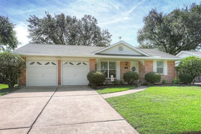 709 Alyse St, Deer Park, TX 77536 - photo 2