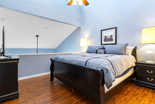 325 Carolcrest Ln Unit 2, Livingston, TX 77351 - bedroom with wood finished floors, vaulted ceiling, and a ceiling fan