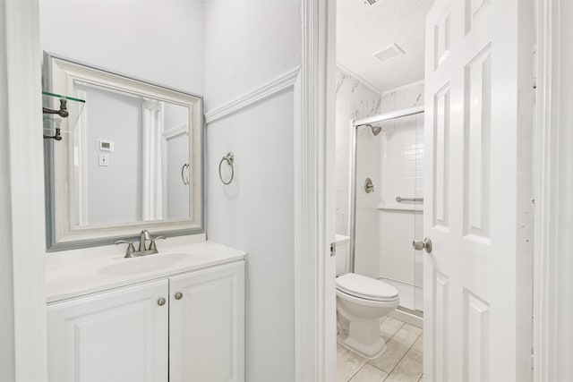 10329 Fairfax St, Houston, TX 77029 - full bath featuring a shower stall and vanity