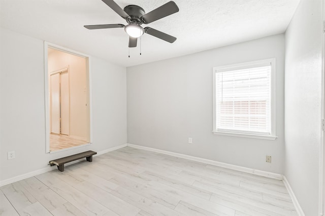 10329 Fairfax St, Houston, TX 77029 - unfurnished room with a ceiling fan and wood finished floors