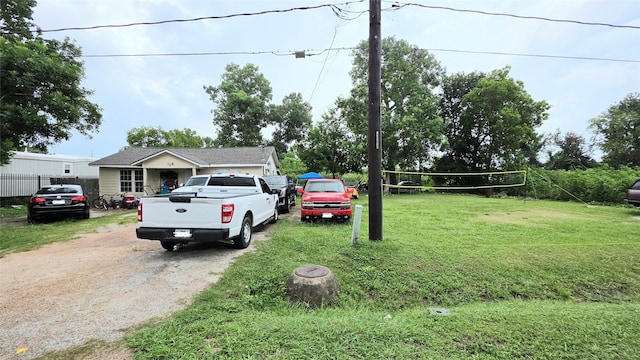 1915 Rothwell St, Stafford, TX 77477 - view of front of home featuring driveway