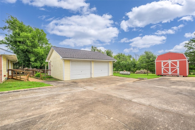 7027 Kurt Dr, Brenham, TX 77833 - view of detached garage