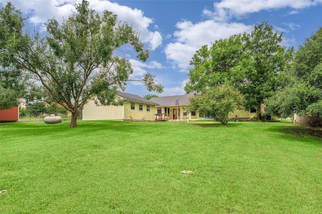 7027 Kurt Dr, Brenham, TX 77833 - view of green lawn