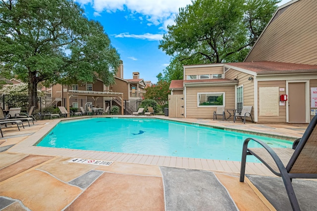1860 White Oak Dr Unit 334, Houston, TX 77009 - community pool featuring a patio area