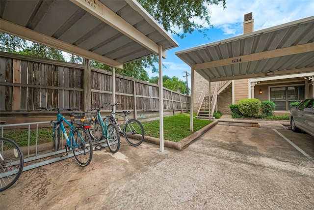 1860 White Oak Dr Unit 334, Houston, TX 77009 - view of yard with stairs