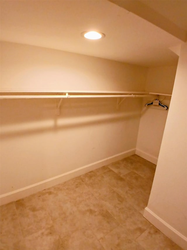 3333 Kilgore St, Houston, TX 77021 - view of walk in closet