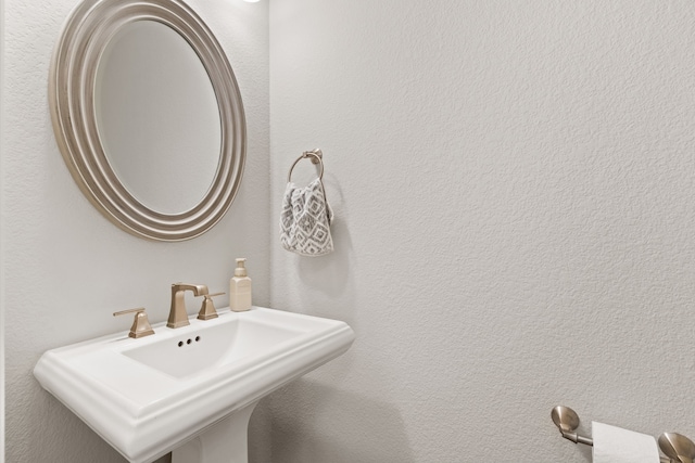 6303 Grand Drift Ct, Katy, TX 77494 - bathroom with a sink