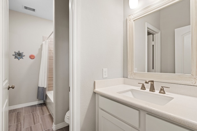 6303 Grand Drift Ct, Katy, TX 77494 - full bathroom with vanity and shower / bath combo