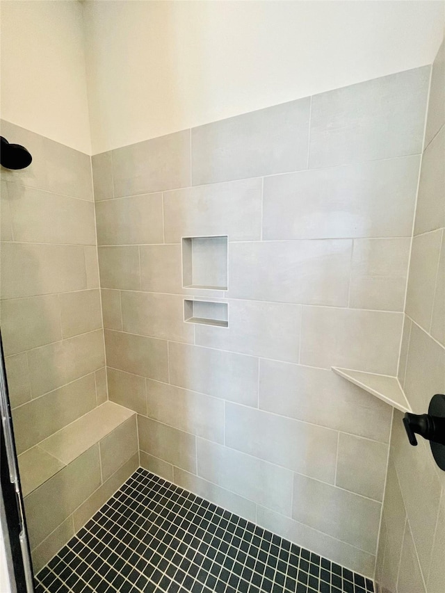 669 Cape Capri Dr, Katy, TX 77493 - bathroom with tiled shower