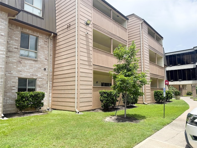 8415 Hearth Dr Unit 36, Houston, TX 77054 - view of building exterior