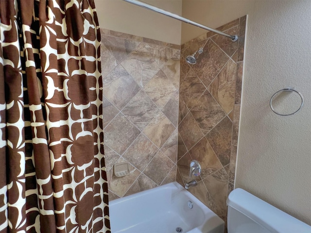 2325 Hutchins St, Houston, TX 77004 - bathroom with shower / bath combo with shower curtain and a textured wall