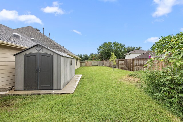 2206 Hollow Bloom Ln, Katy, TX 77494 - fenced backyard with a storage shed