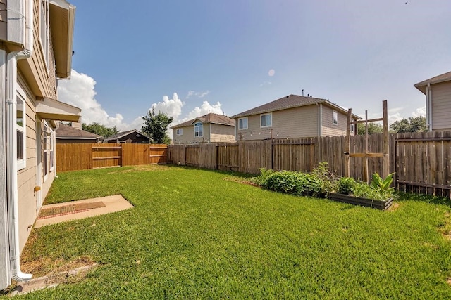 12807 Maybank Shores Ct, Houston, TX 77045 - fenced backyard featuring a residential view