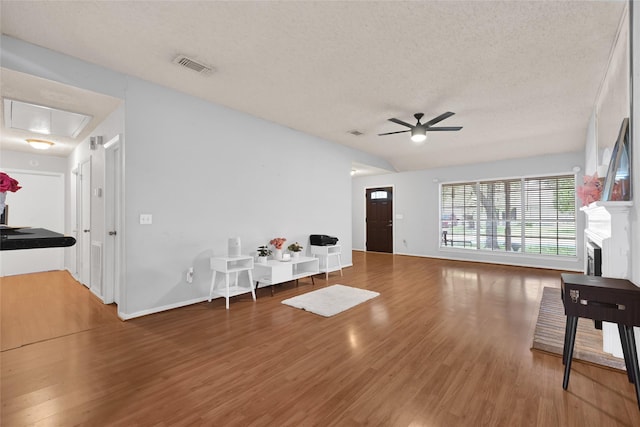 9623 Cannock Chase Dr, Houston, TX 77065 - photo 8