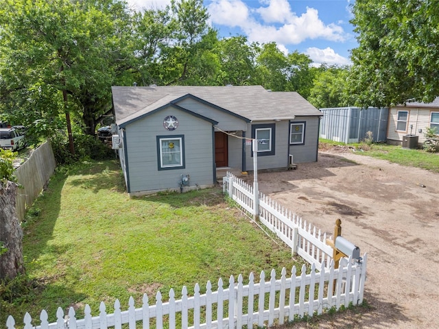 4505 Memorial Dr, Waco, TX 76711 - bungalow with dirt driveway