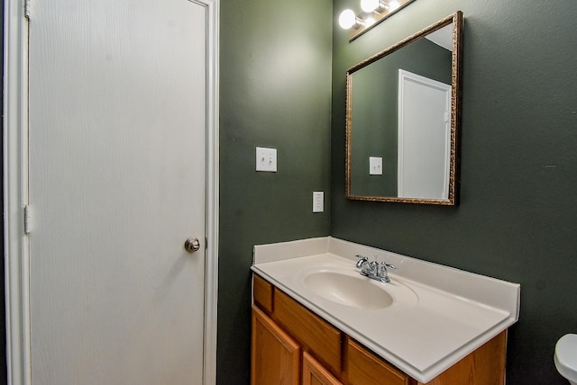 2715 Trinity Glen Ln, Houston, TX 77047 - half bathroom with vanity and toilet