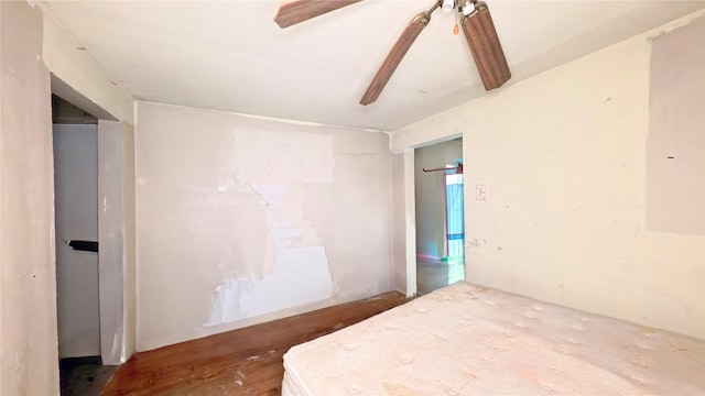 3307 Omega St, Houston, TX 77022 - bedroom with a ceiling fan