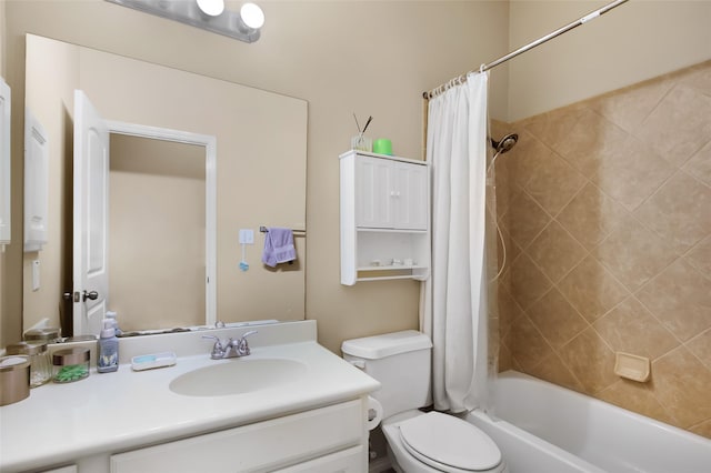 13015 Barkley Bend Ln, Houston, TX 77044 - full bath featuring vanity and shower / tub combo with curtain