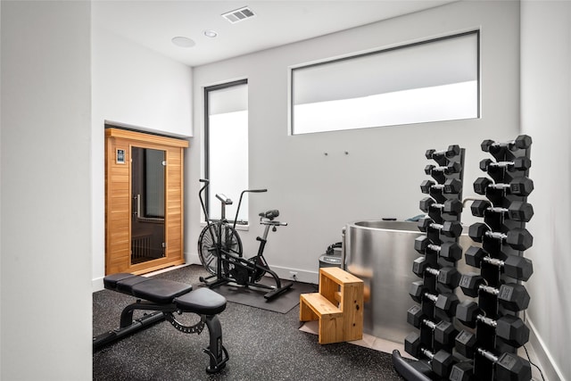 6508 Haskell St, Houston, TX 77007 - workout room featuring baseboards