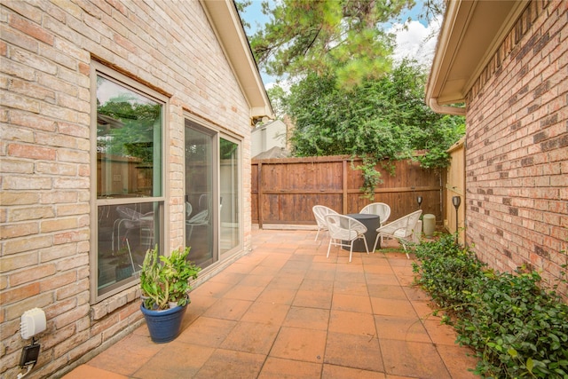6510 Preston Trail Dr, Houston, TX 77069 - view of patio / terrace