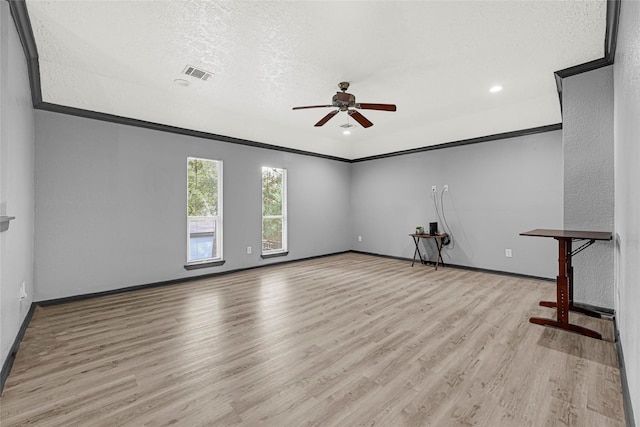 17103 Scuttle Way, Crosby, TX 77532 - empty room featuring ceiling fan, wood finished floors, and recessed lighting