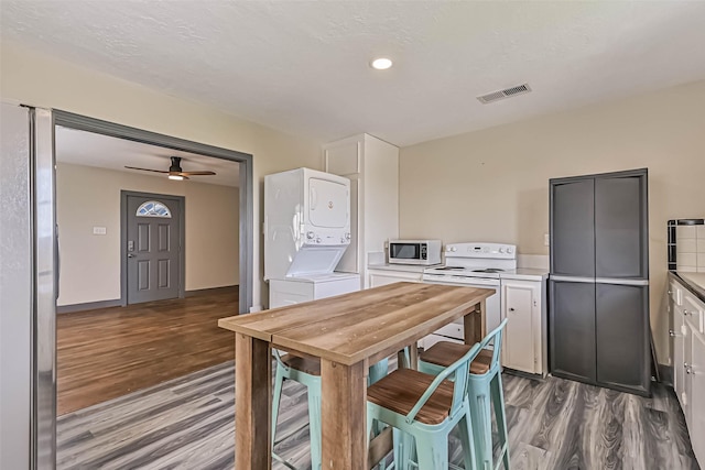 11708 Sportsman Rd, Galveston, TX 77554 - photo 15