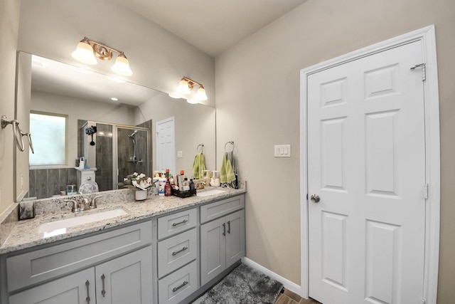 7947 Cinderella St, Houston, TX 77028 - full bath with double vanity and a shower stall