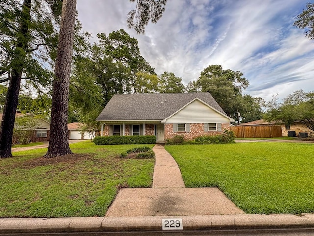 229 Hickory Dr, Huntsville, TX 77340 - photo 2