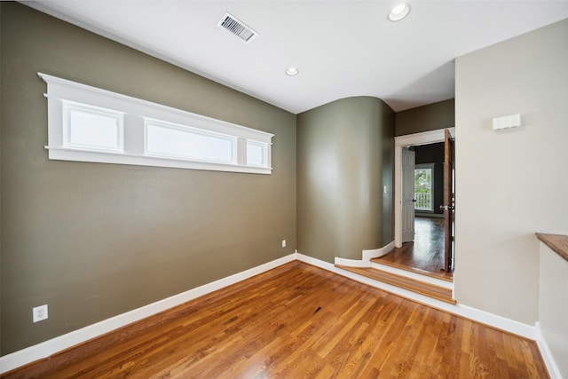 606 E 27th St, Houston, TX 77008 - spare room with healthy amount of natural light, wood finished floors, and recessed lighting