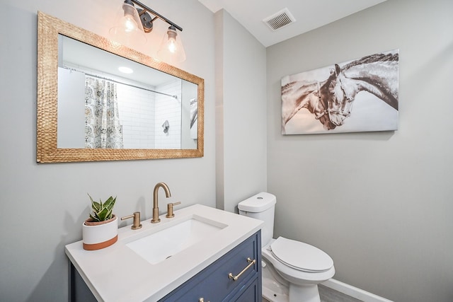 19923 Ricewood Way, Katy, TX 77449 - bathroom with vanity and curtained shower
