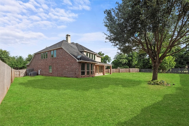 4403 Lodge Vine Ct, Sugar Land, TX 77479 - view of fenced backyard