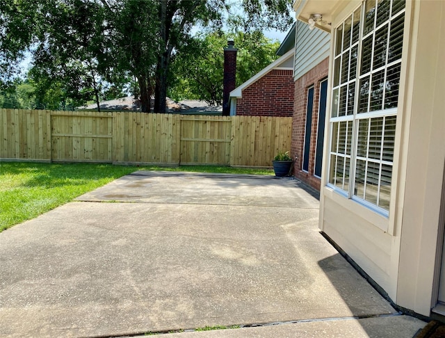 3210 Echo Mountain Dr, Houston, TX 77345 - view of patio / terrace
