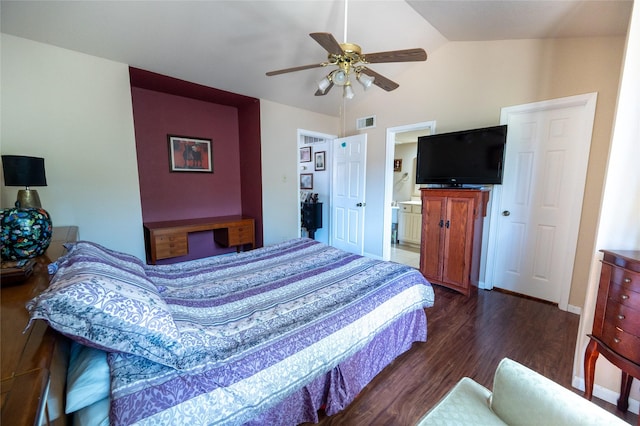 2110 Wilcrest Dr Unit 101, Houston, TX 77042 - bedroom featuring dark wood-style floors, lofted ceiling, a ceiling fan, and ensuite bath