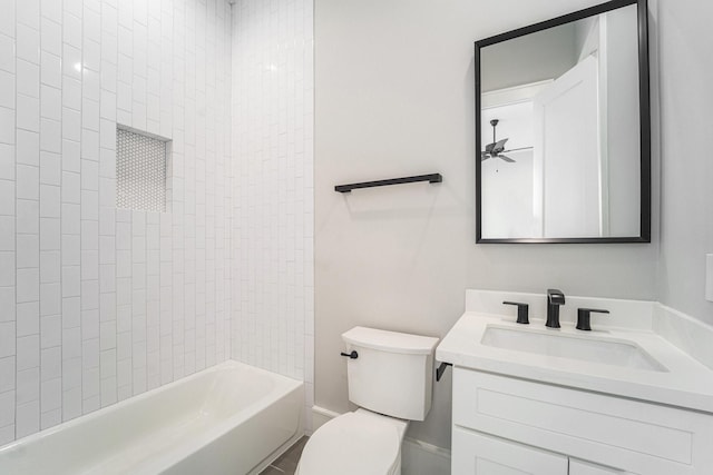 2221 Francis St, Houston, TX 77004 - full bath with vanity, shower / washtub combination, and a ceiling fan