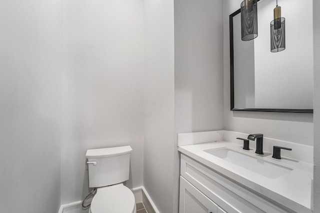 2221 Francis St, Houston, TX 77004 - bathroom with toilet and vanity