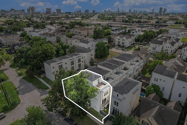 2221 Francis St, Houston, TX 77004 - aerial view of property and surrounding area with city skyline and property boundaries highlighted