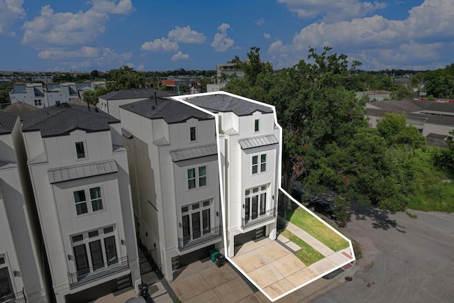 2221 Francis St, Houston, TX 77004 - drone / aerial view