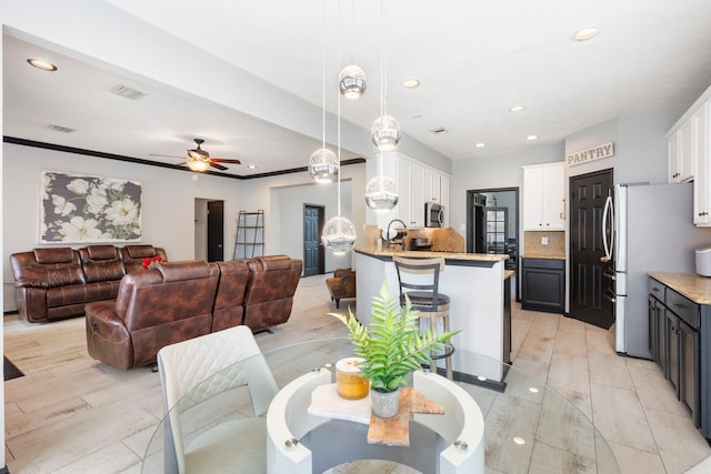 96 N Acacia Park Cir, The Woodlands, TX 77382 - dining room featuring ceiling fan and recessed lighting